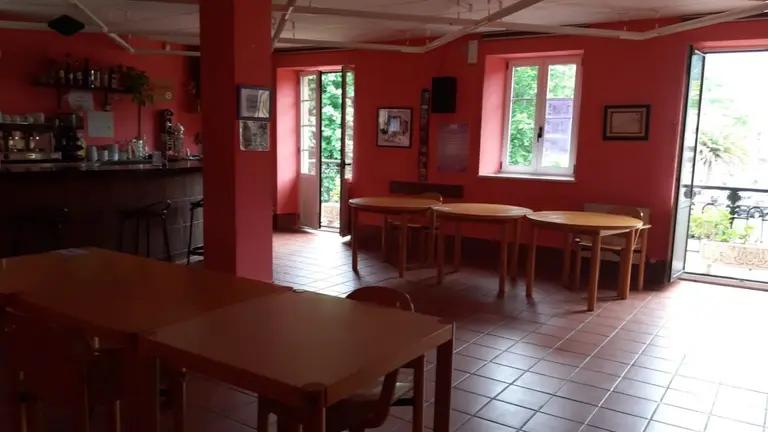 Se han modificado los horarios para no coincidir con los usuarios del Centro de D&iacute;a