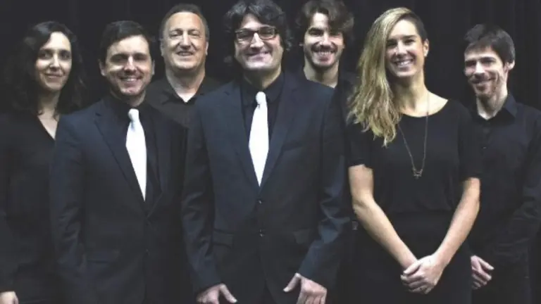De la mano del grupo The Upper Room