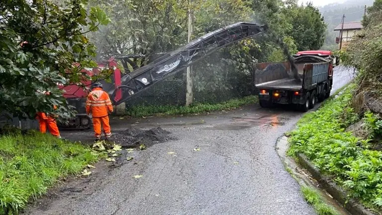 Trabajos en la carretera renovada